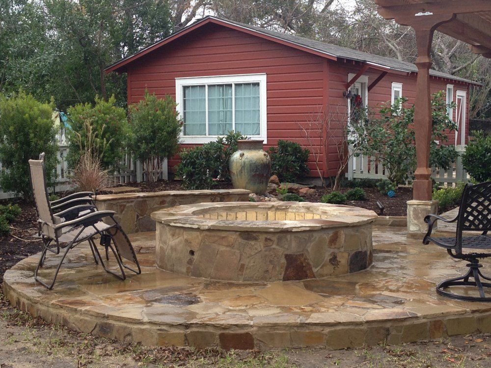 outdoor kitchen and patio installation