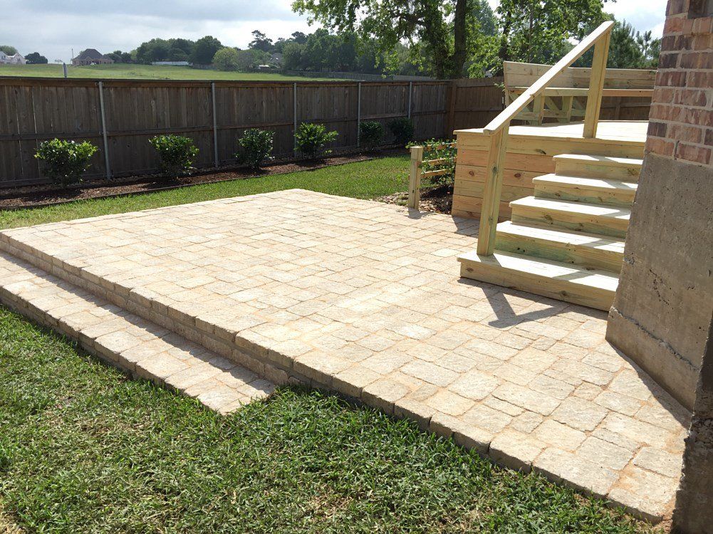 outdoor kitchen and patio installation