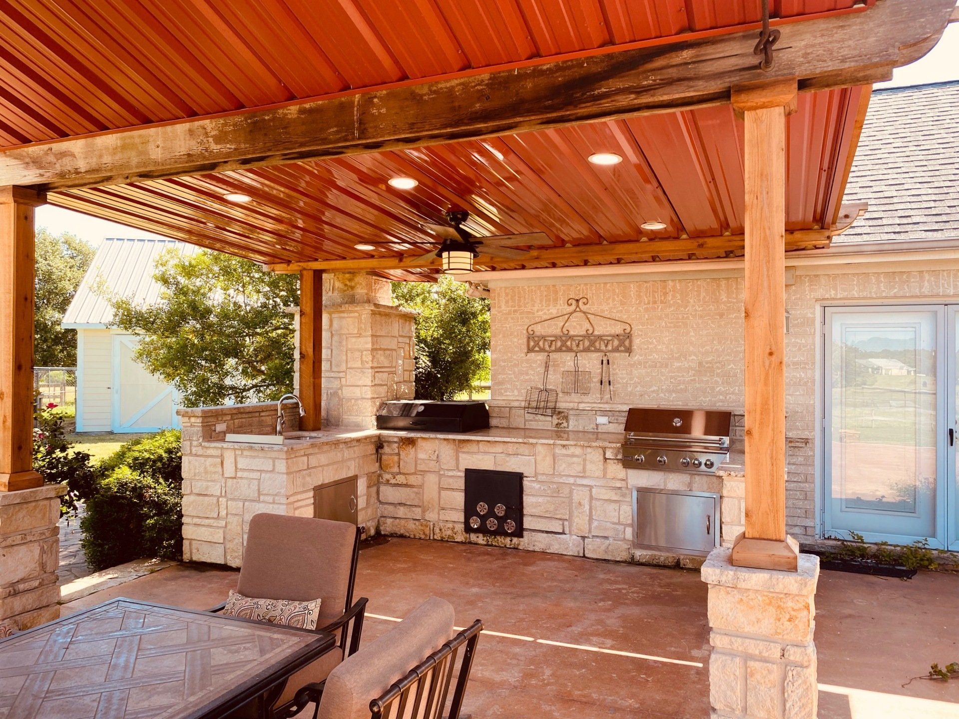 outdoor kitchen installation
