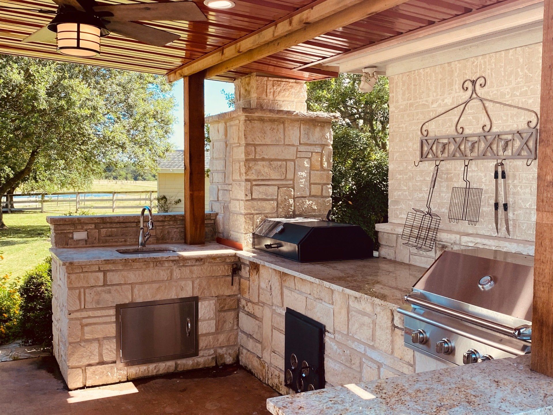 outdoor kitchen installation