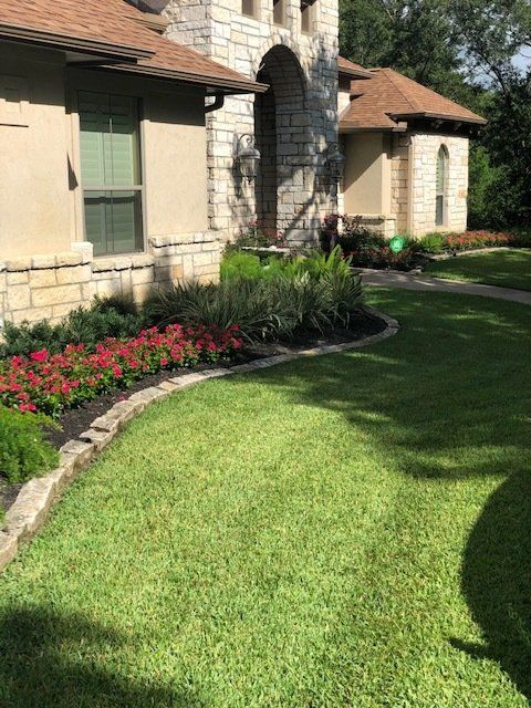 landscape and lawn maintenance