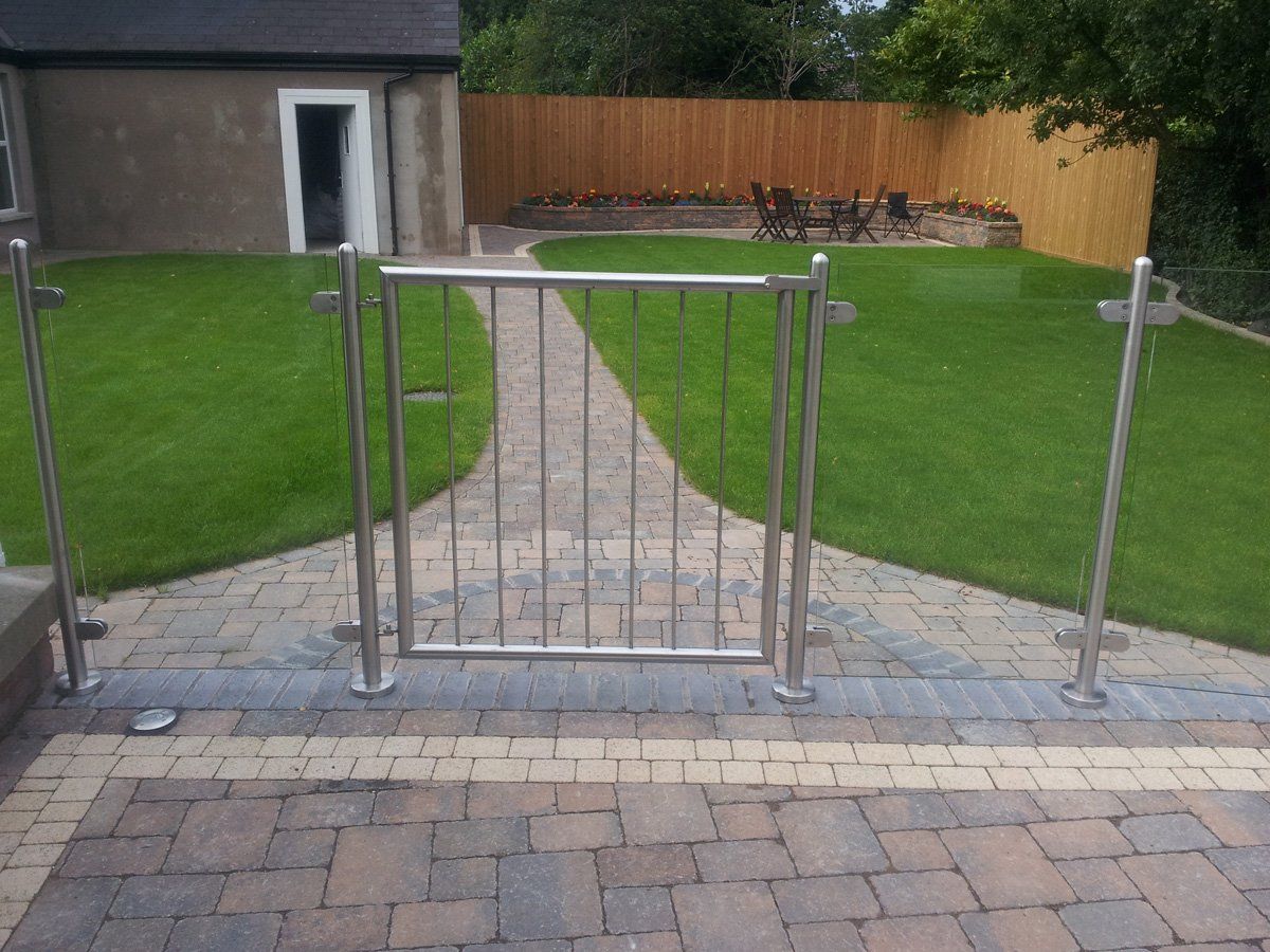 GLASS BALUSTRADES