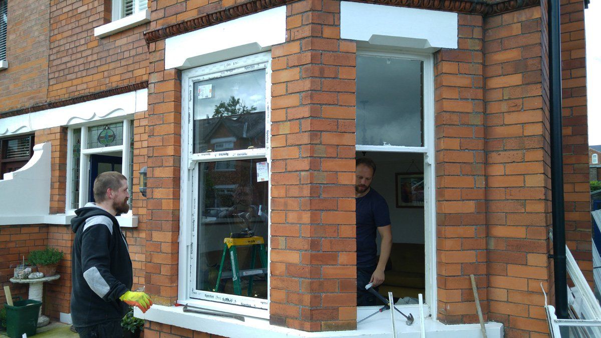SASH WINDOWS