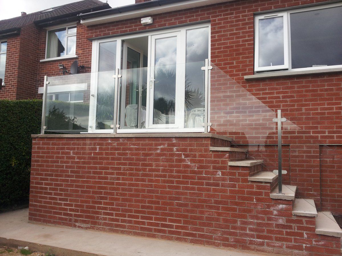 GLASS BALUSTRADES
