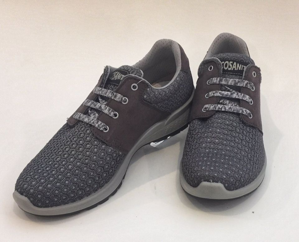Scarpe ortopediche con lacci
