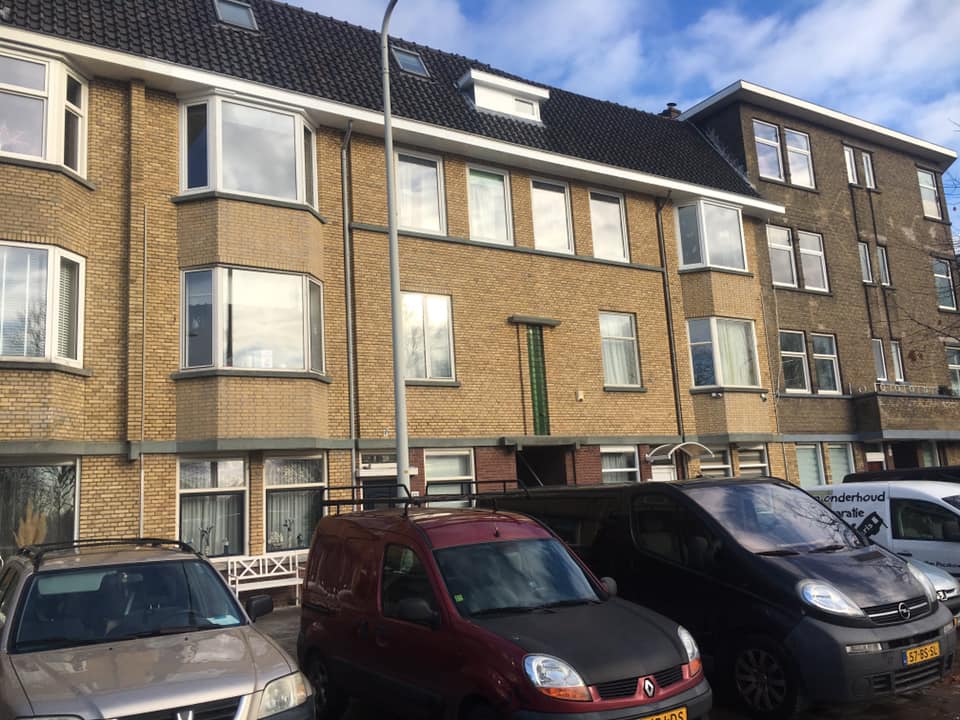 Gereinigd, gezandstraald, gerepareerd en geïmpregneerd foto resultaat