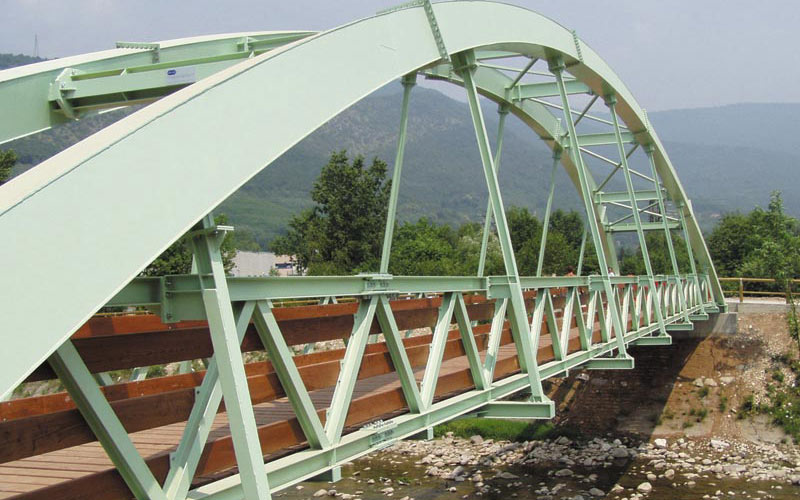 ponte in metallo