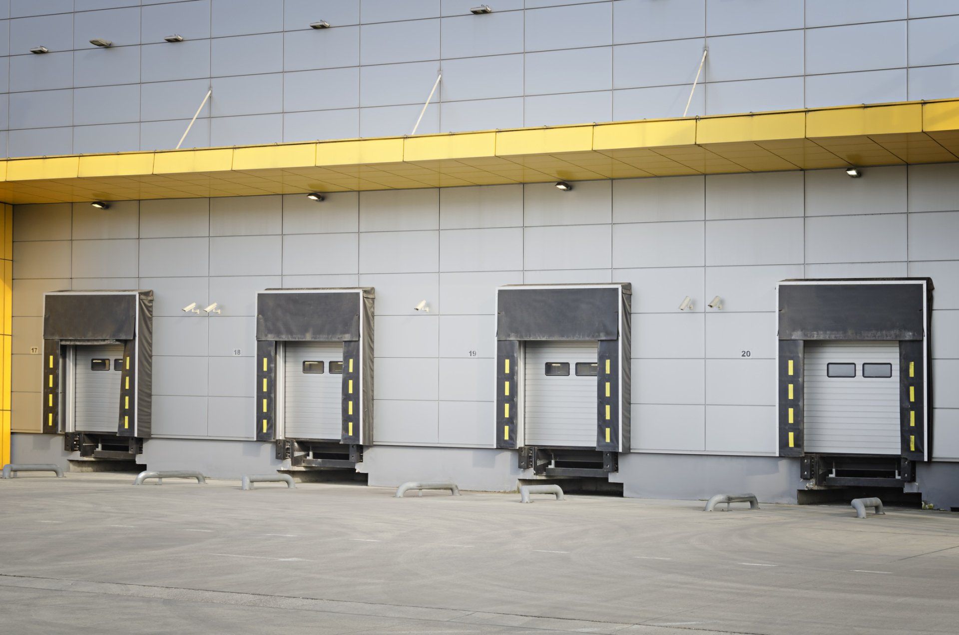 Industrial Overhead Door Bays