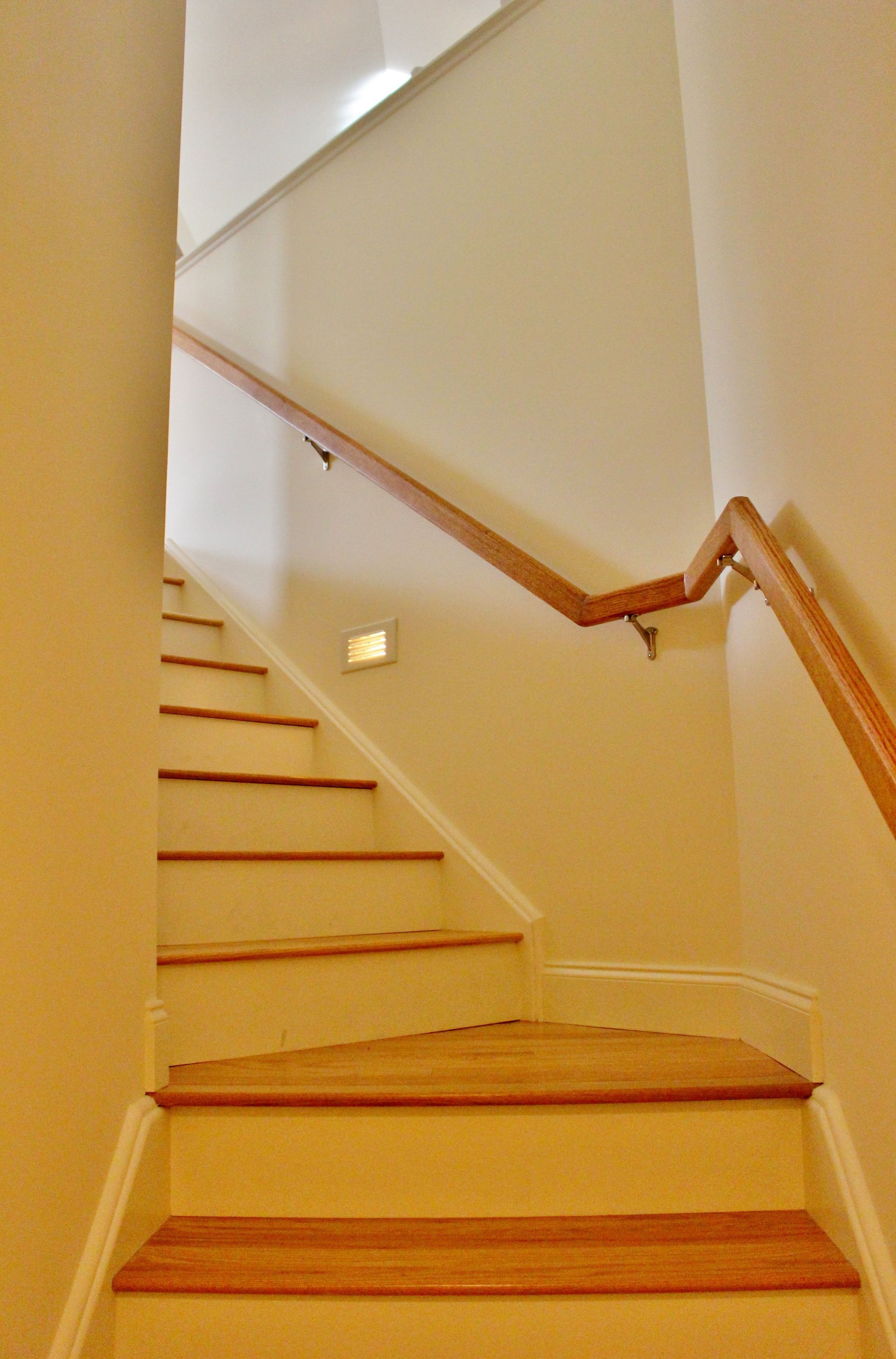Sawmill Ridge Atkinson NH New Homes Optional Oak Hardwood Floors