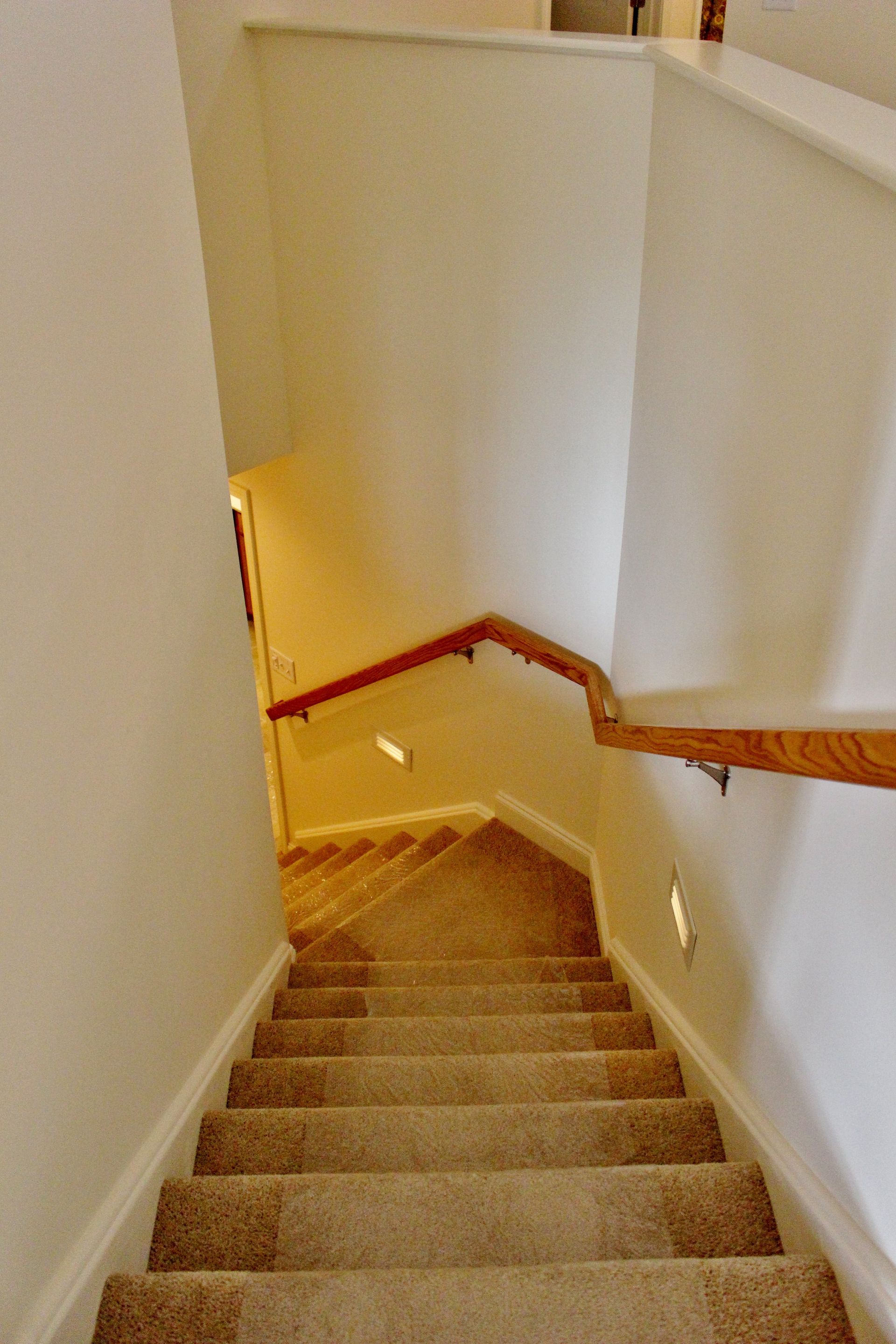 Sawmill Ridge Atkinson NH New Homes Stairwell Lighting