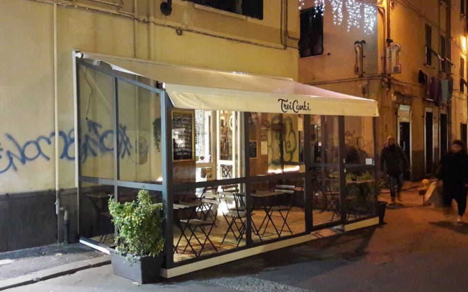 Locale con dehors