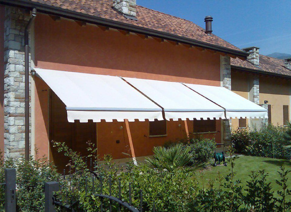 Realizzazione di tende da sole personalizzate