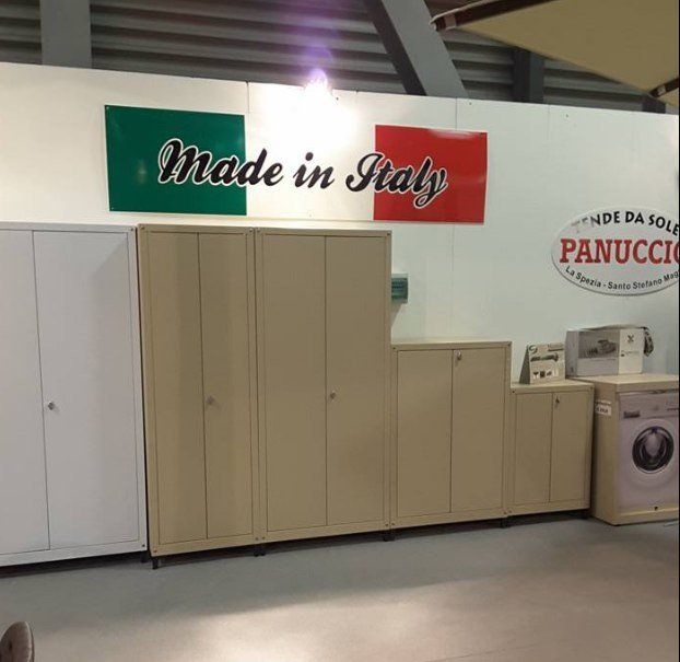 Vendita di armadi da esterno