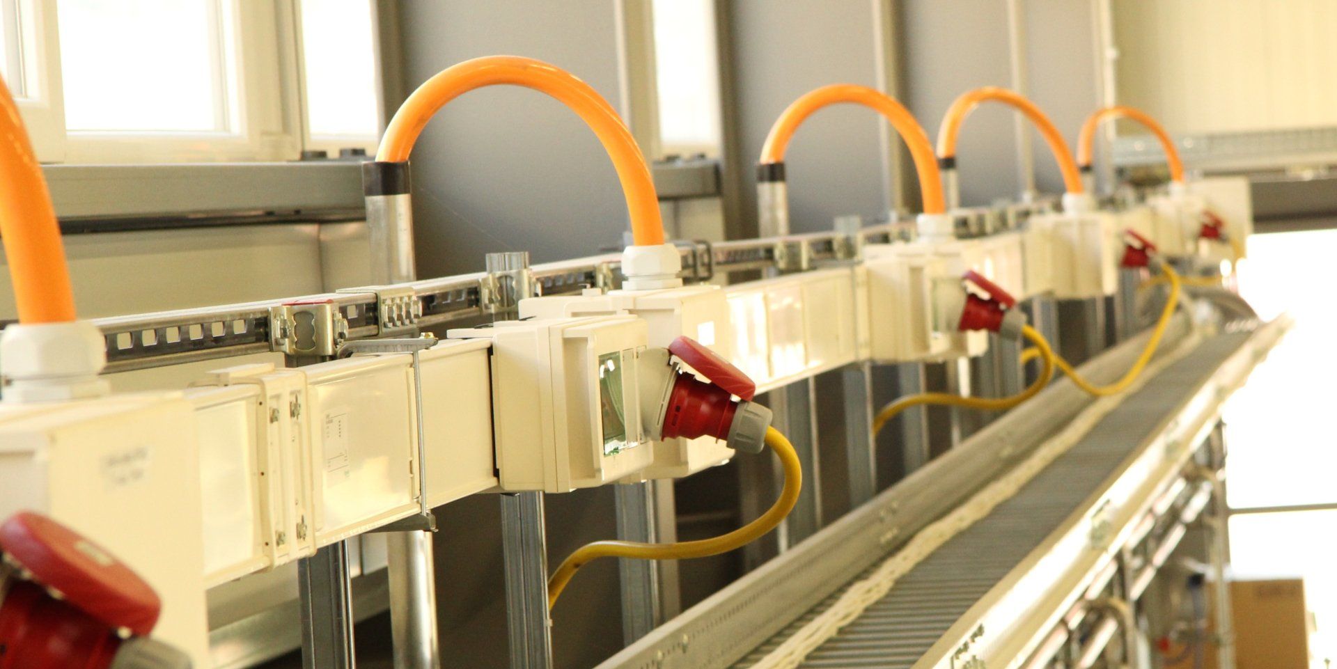 Elektrokontrollen Schweiz AG: Periodische Kontrollen, Abnahmekontrollen, Schlusskontrollen, Stichprobenkontrollen, Handänderung, Geräteprüfung, Blitzschutzanlagen, Boote