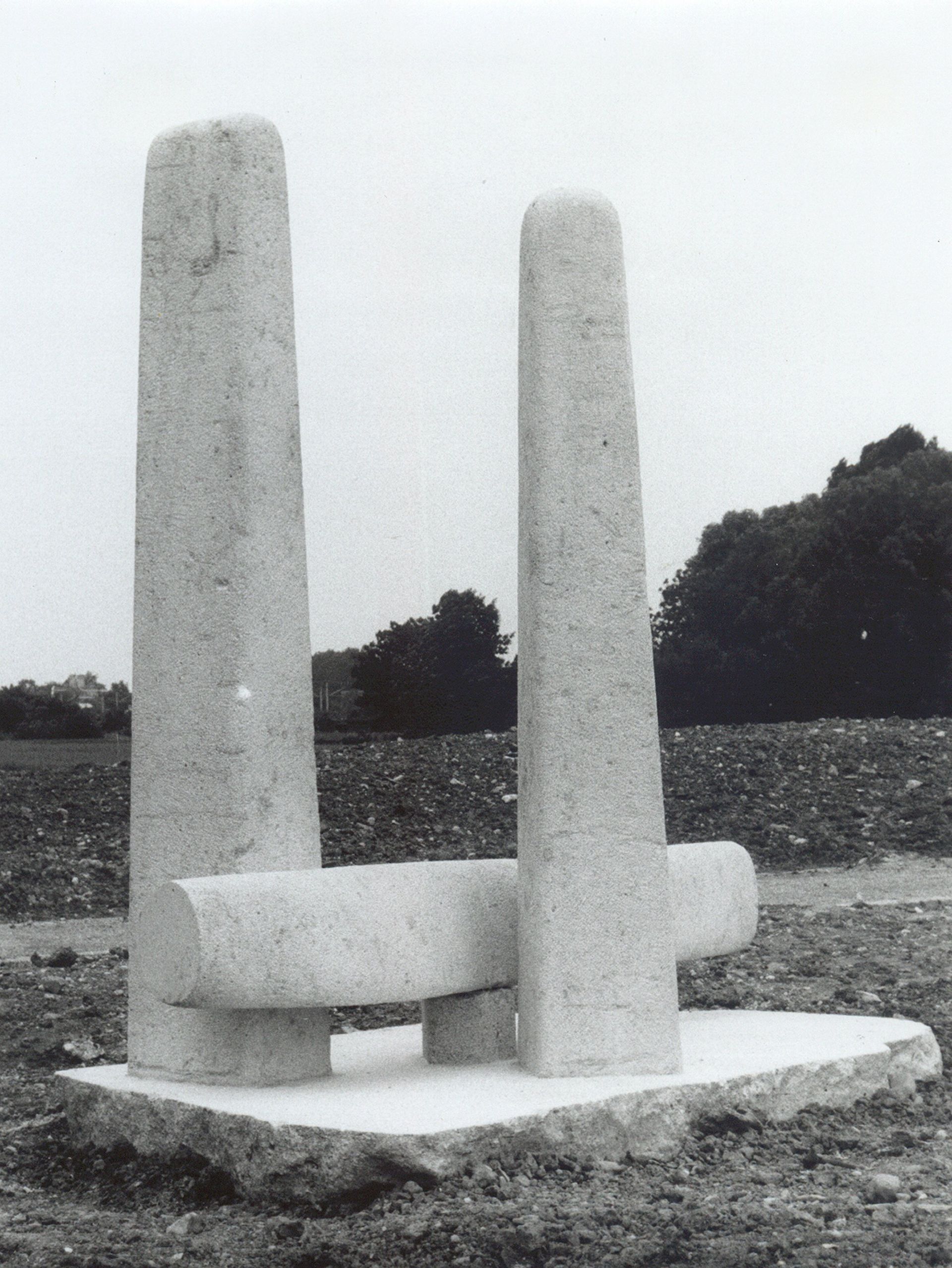 Together in time (1984). Beeld staat in Oostenrijk.