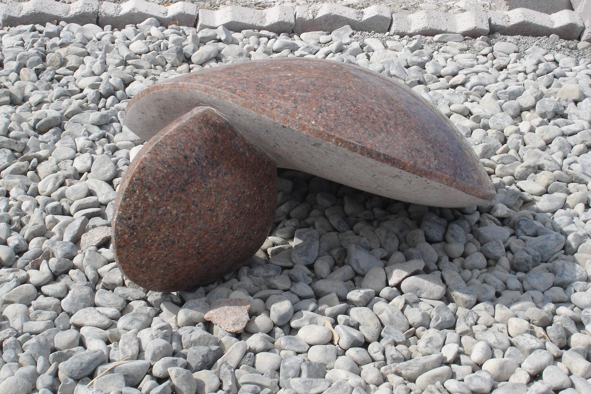 Two sides (2009, graniet)