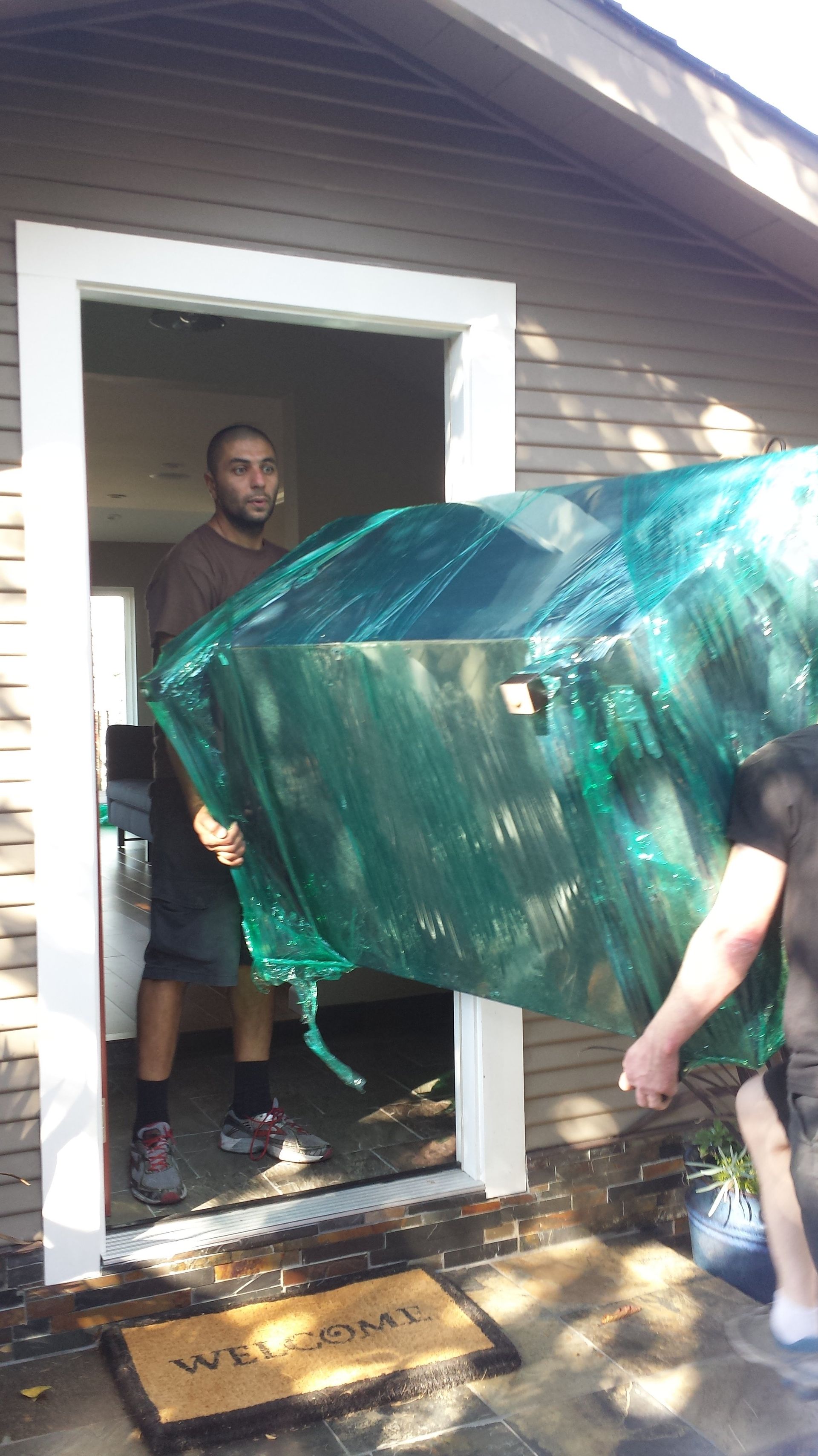 Furniture packing and loading 44