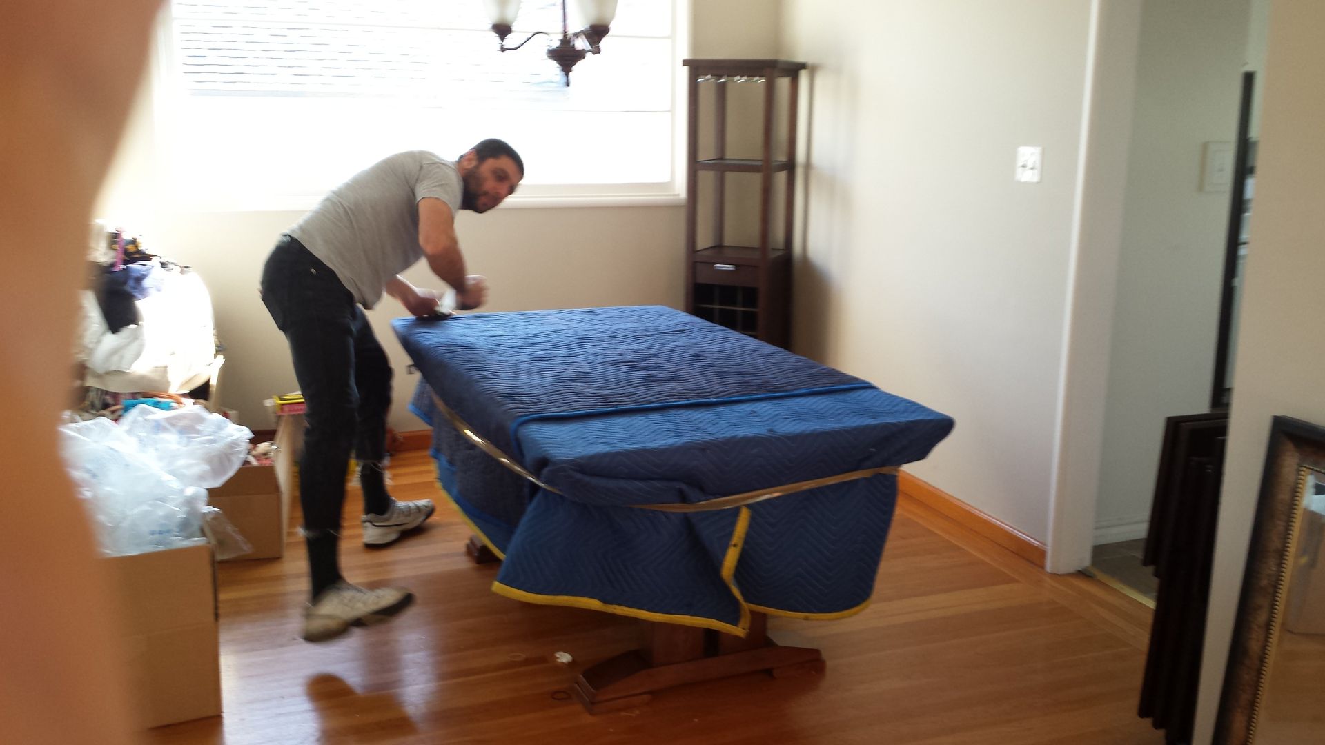 Furniture packing and loading 6