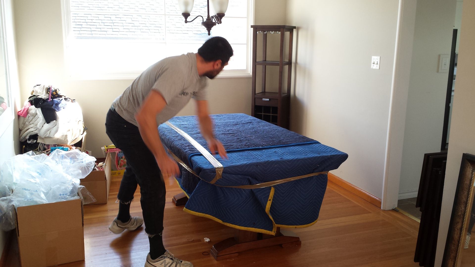 Furniture packing and loading 7