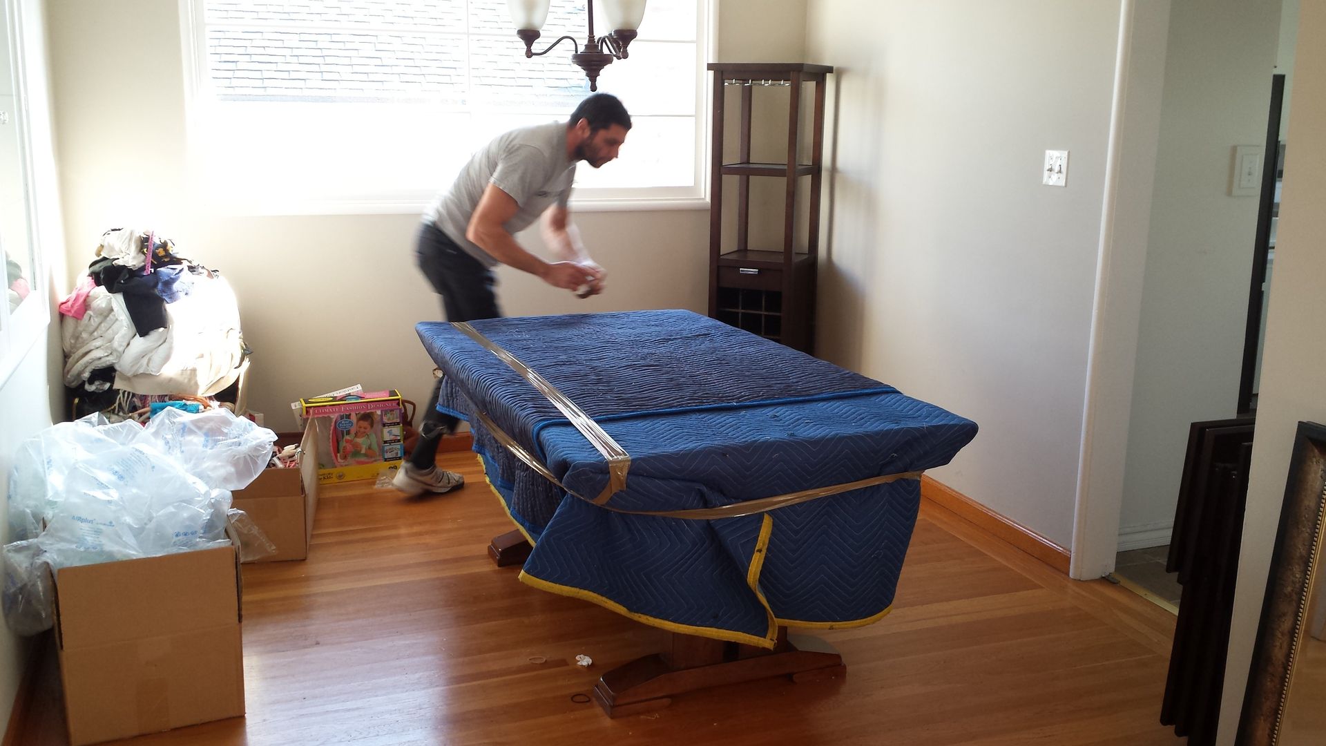Furniture packing and loading 2