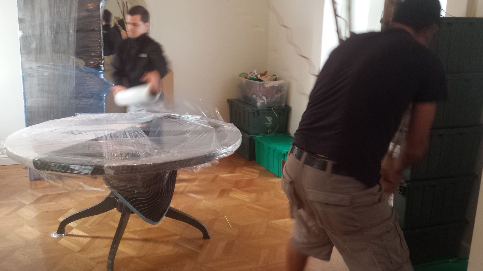 Furniture packing and loading 10