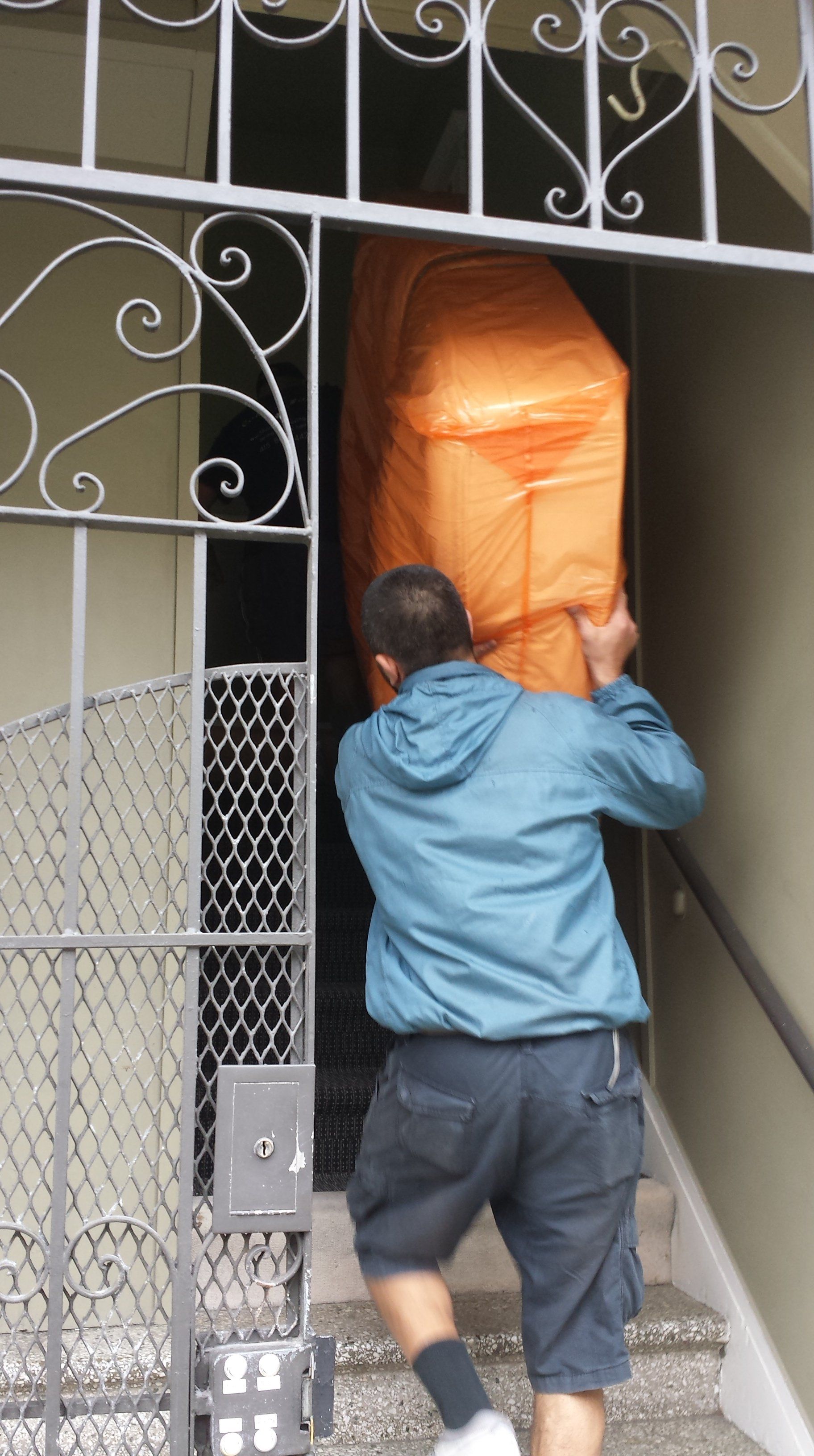 Furniture packing and loading 43