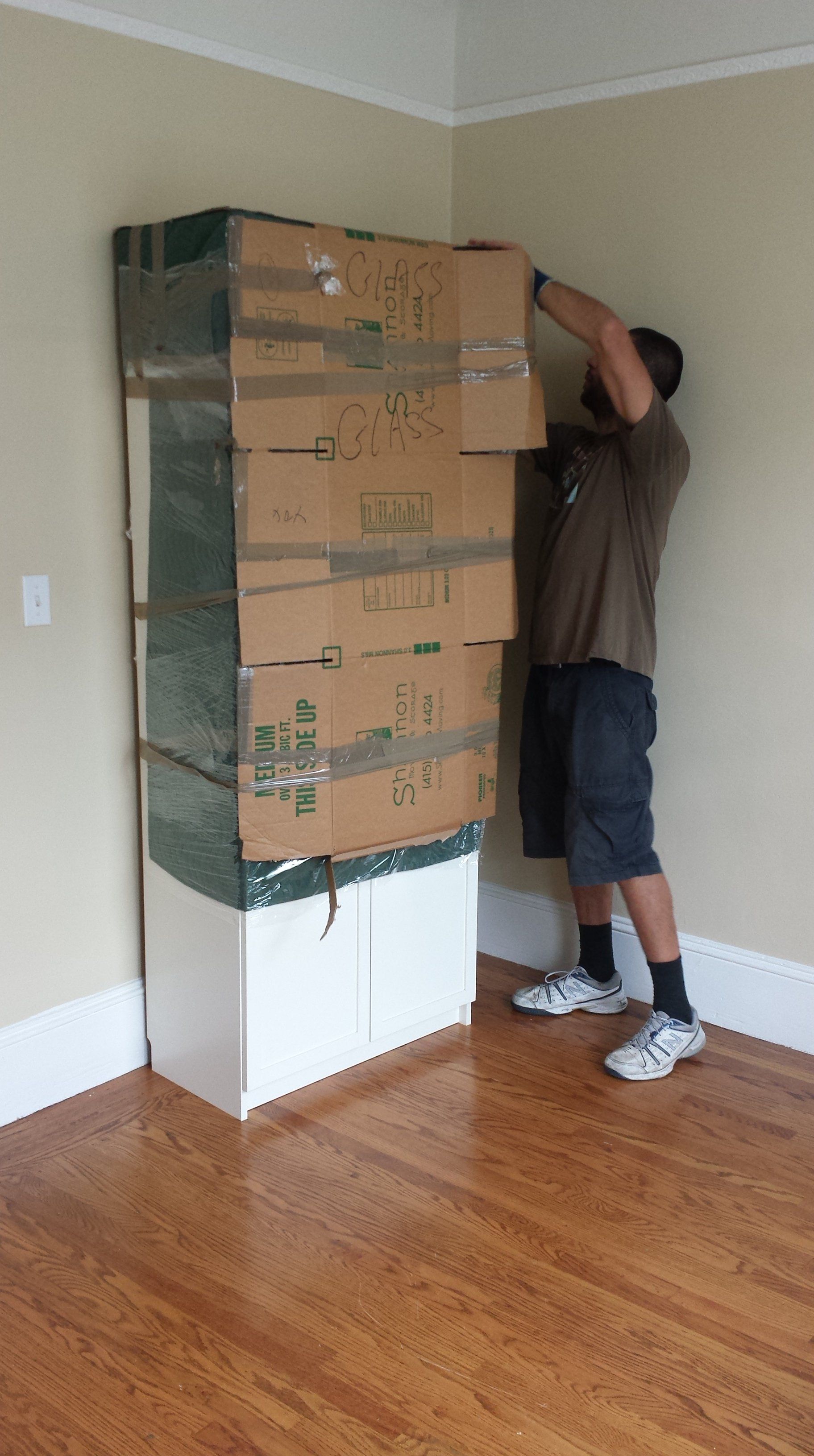 Furniture packing and loading 36