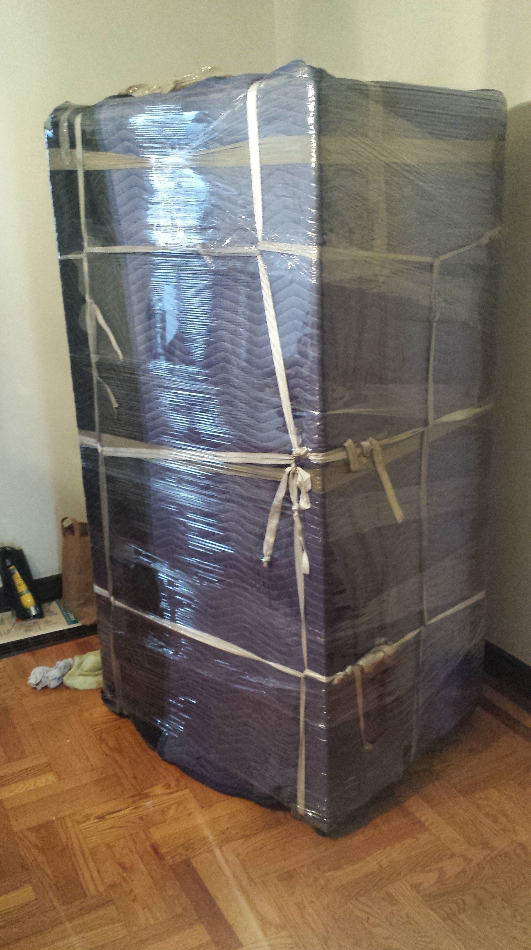Furniture packing and loading 12