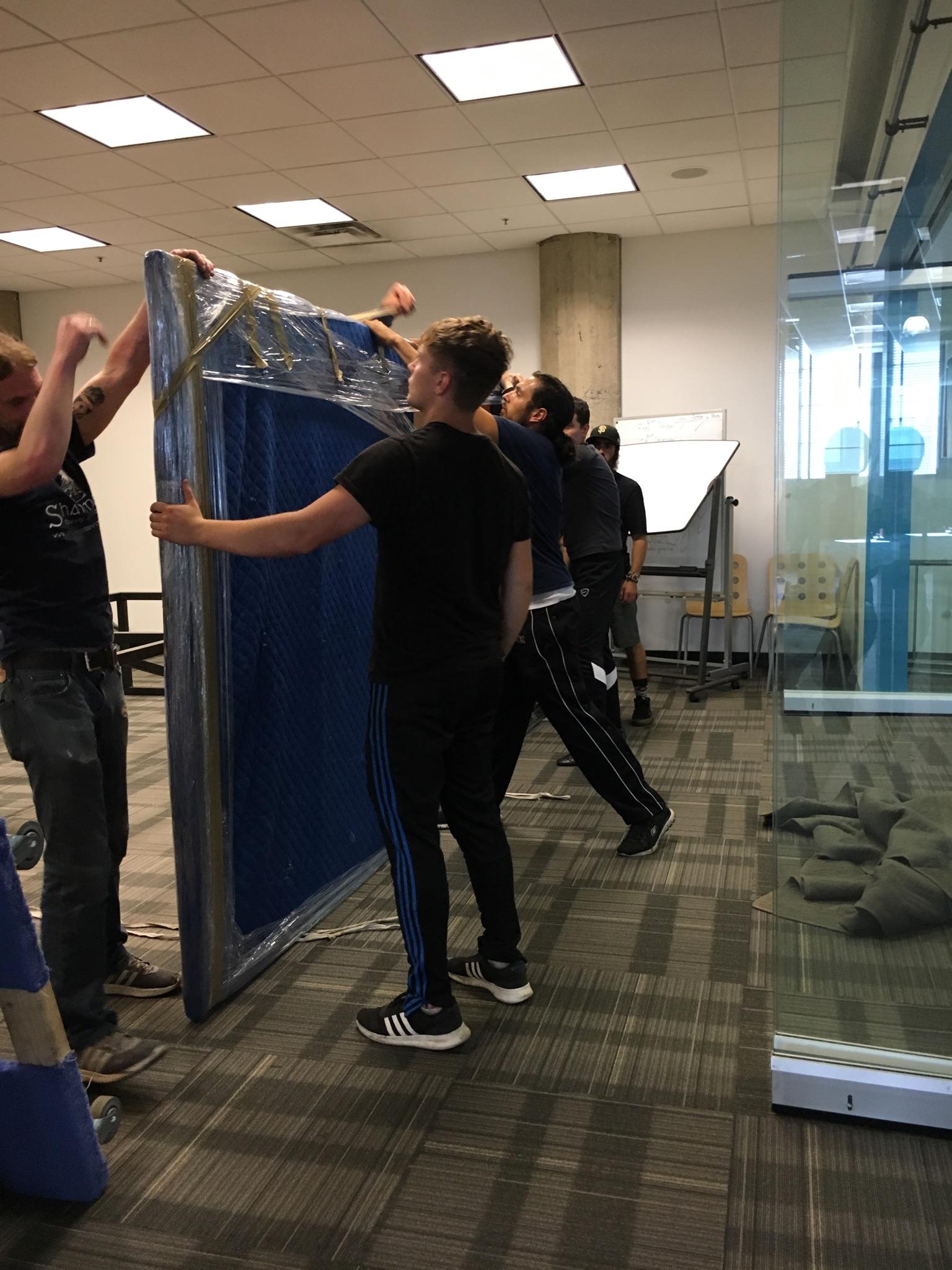 Furniture packing and loading 41