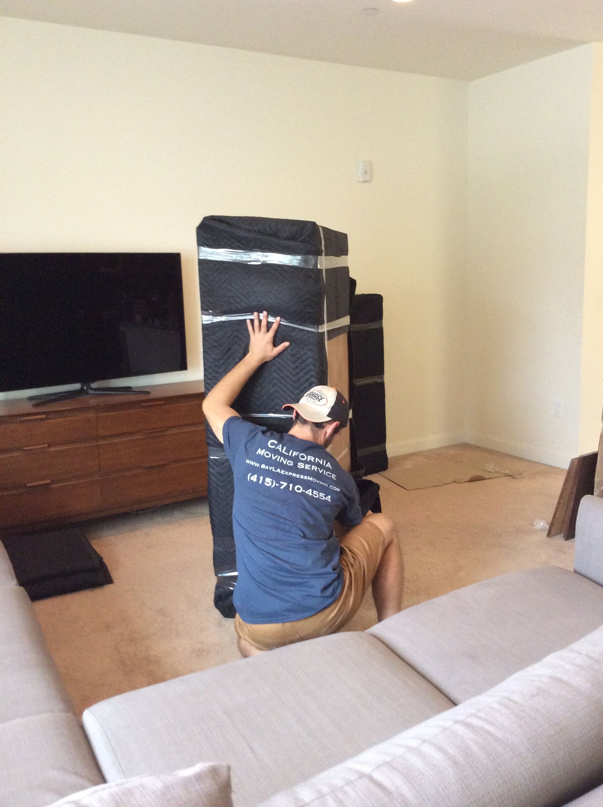 Furniture packing and loading 16