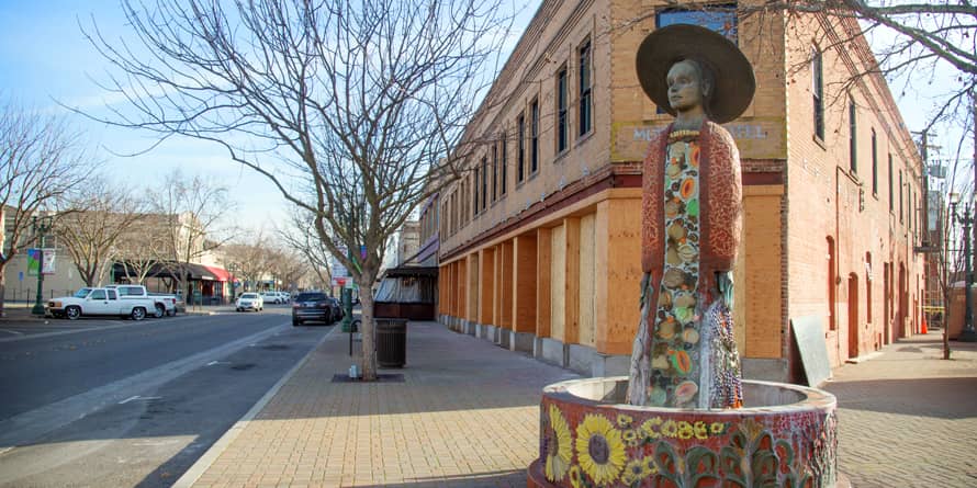 Downtown statue