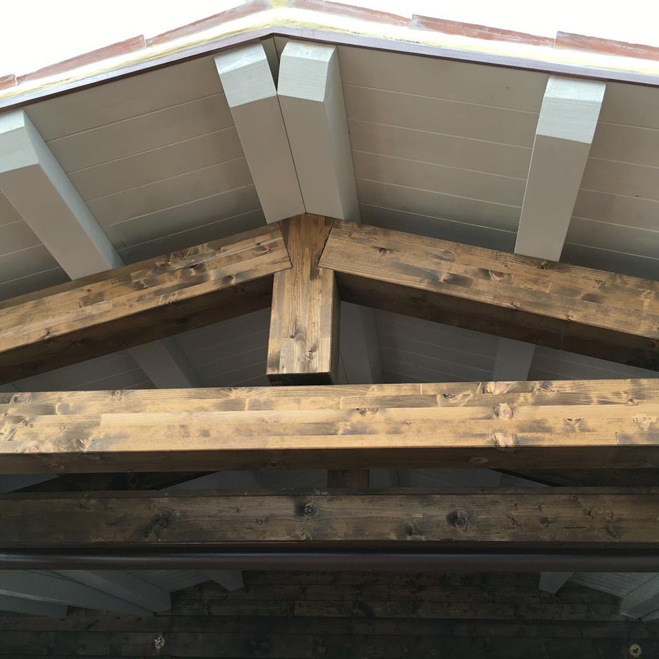 dettaglio di una copertura in legno