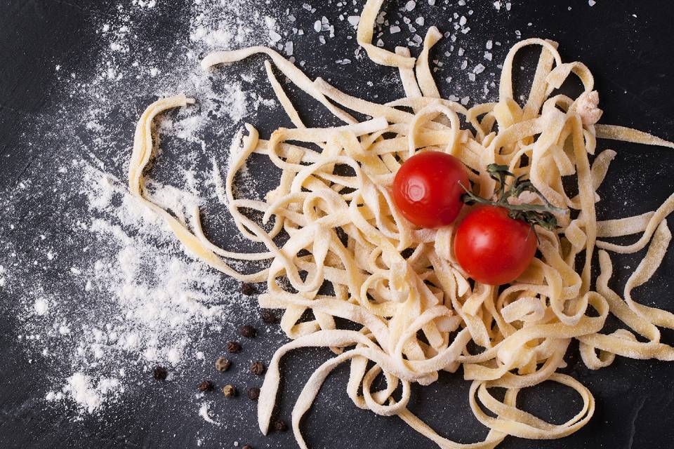 piatti con ingredienti selezionati