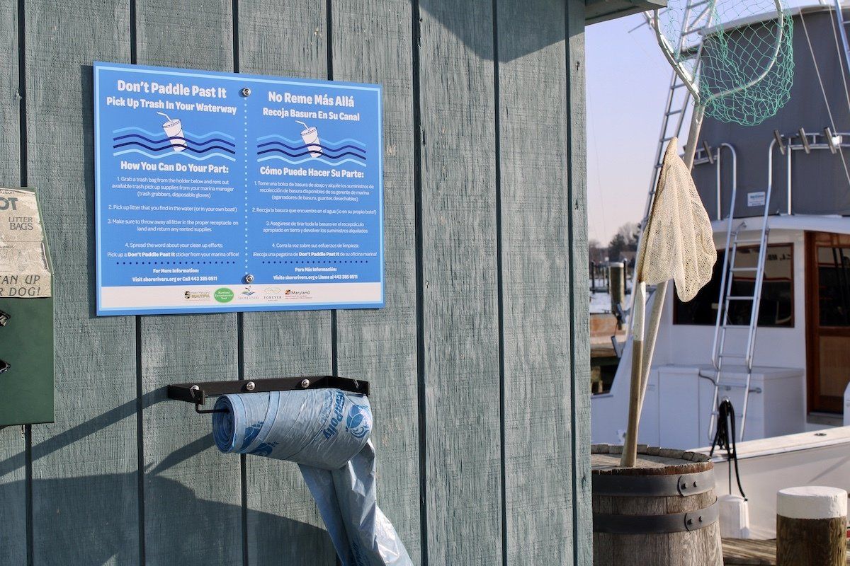 Marinas.com awards annual winners with a badge for public display