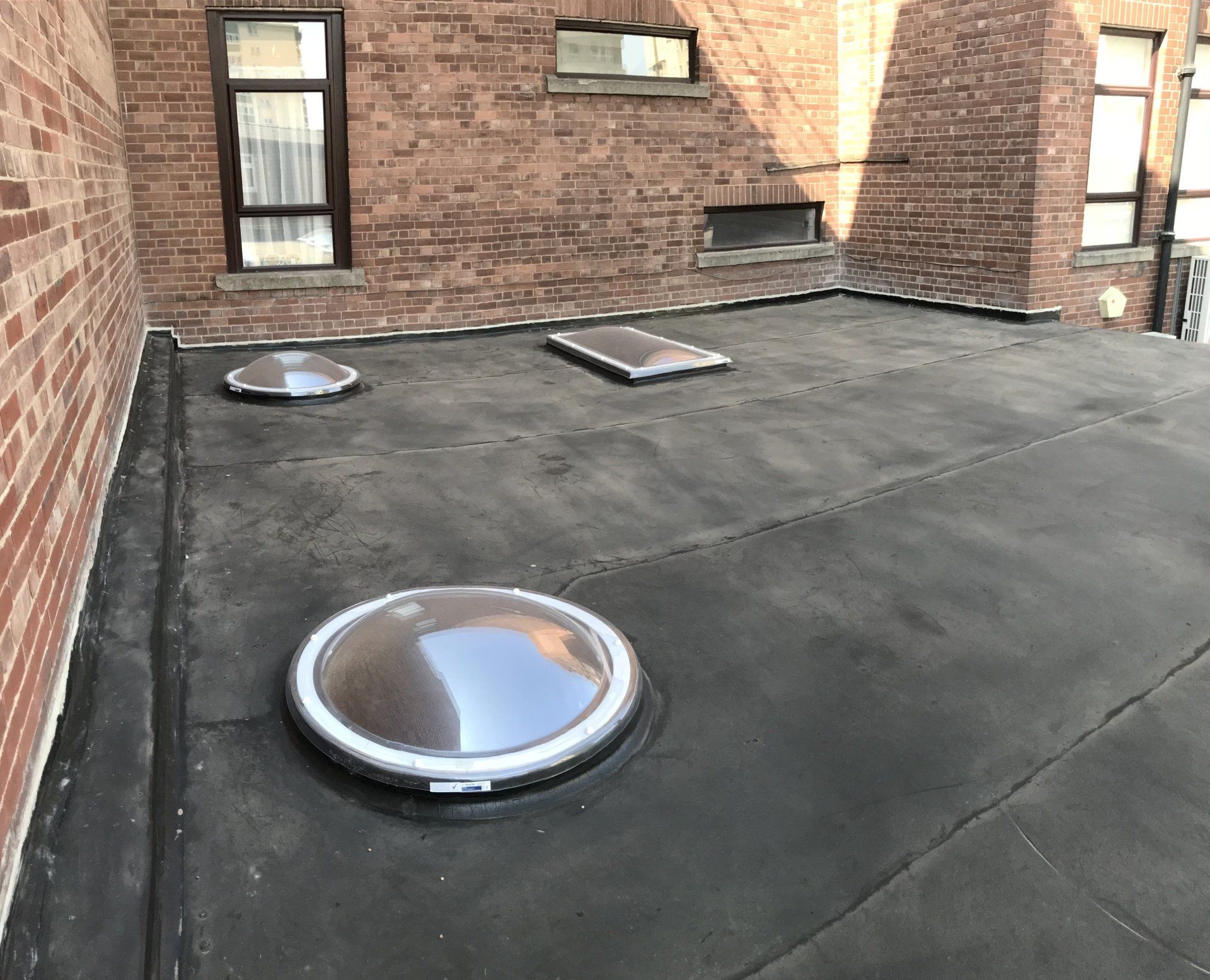 Mastic asphalt roofing