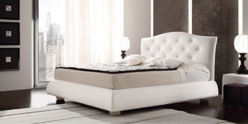 Showroom con esposizione letti