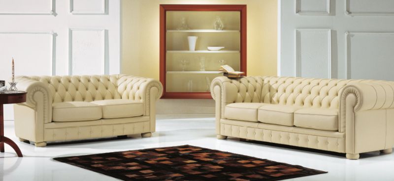 Divani in pelle dallo stile classico