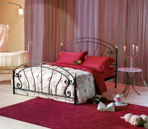 Letto matrimoniale stile classico