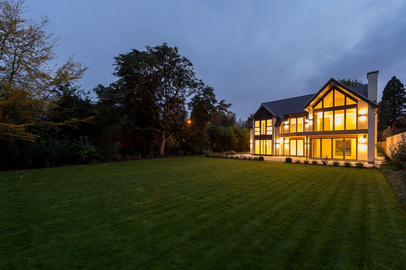tawnycourt bulcote house view at night