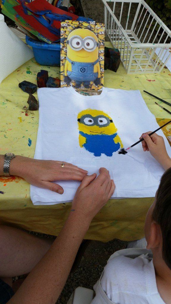 fabric painting La Grange du Moulin child & toddler friendly holiday accommodation