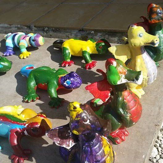 Pottery painting at La Grange du Moulin holiday accommodation