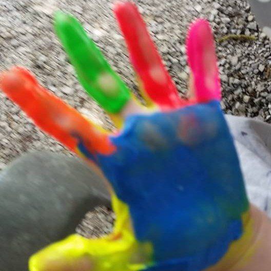 fabric painting La Grange du Moulin child & toddler friendly holiday accommodation