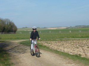 children cycling