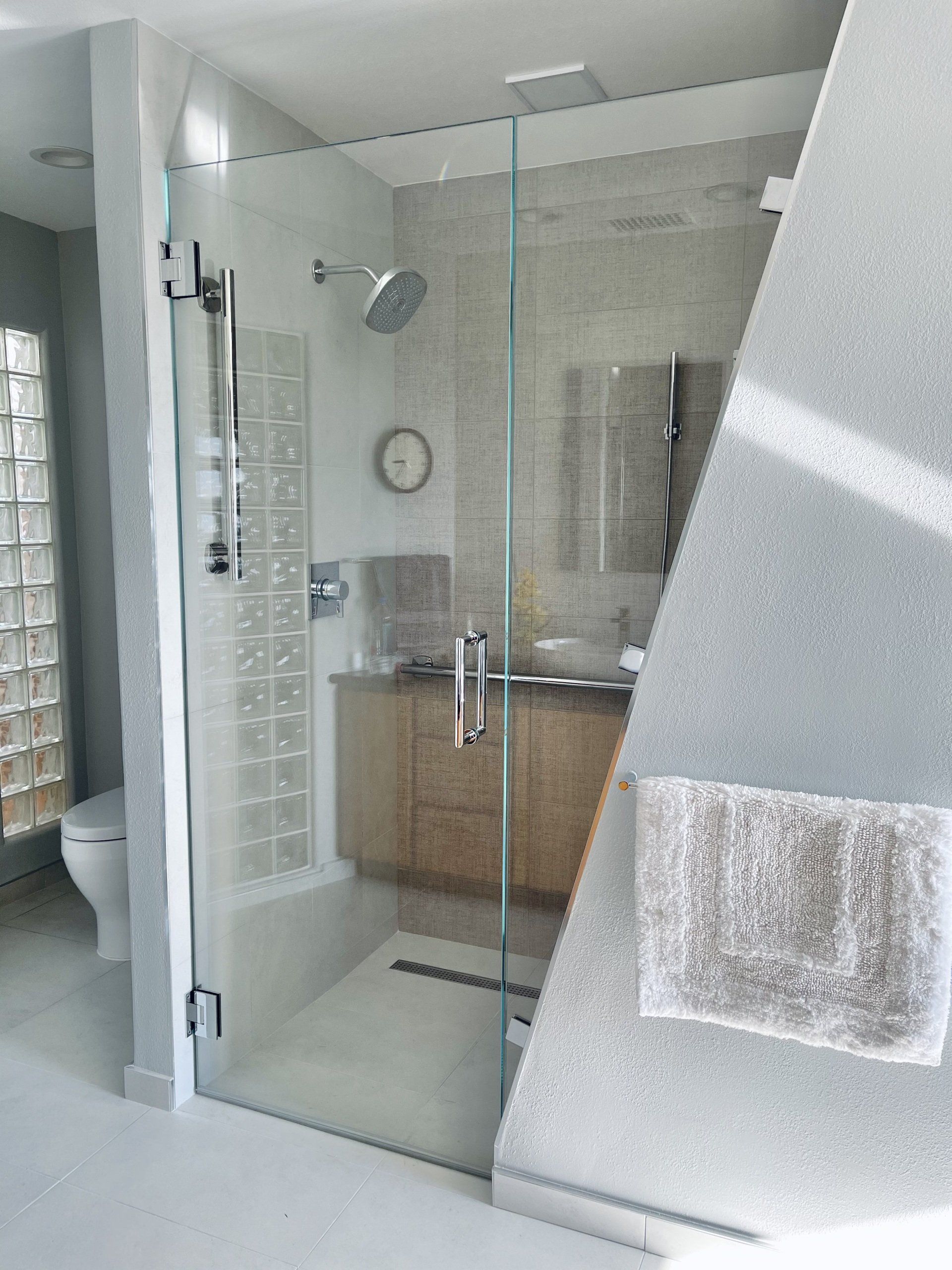 Frameless shower in Santa Paula, CA 