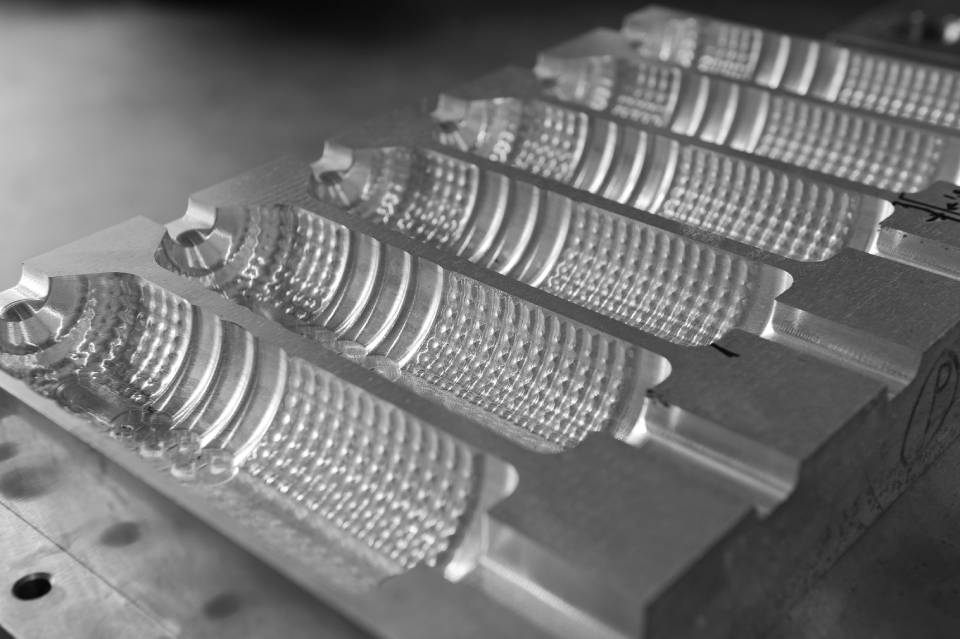 stampi metallici prodotti dal laboratorio di Bologna