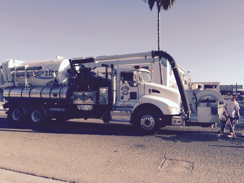 Vac-Con truck prepared for high-volume hydro jetting of municipal sewer lines in Central California 
