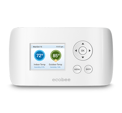 Un thermostat blanc avec un écran et des boutons sur fond blanc.