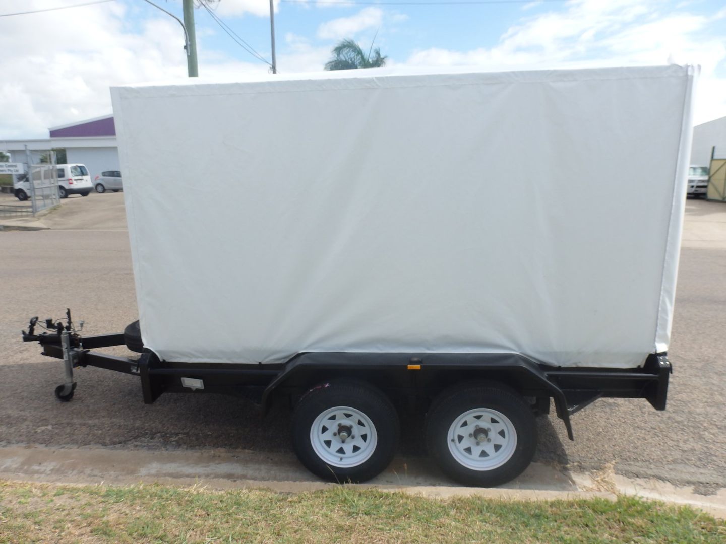 Trailer Cover White — Budget Trailers in Garbutt, QLD Trailer Cover White — Budget Trailers in Garbutt, QLD