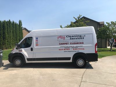 Sponges, Chemicals and Mop — College Place, WA — MBG Cleaning Services Sponges, Chemicals and Mop — College Place, WA — MBG Cleaning Services