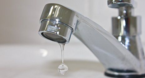 Water dripping from taps